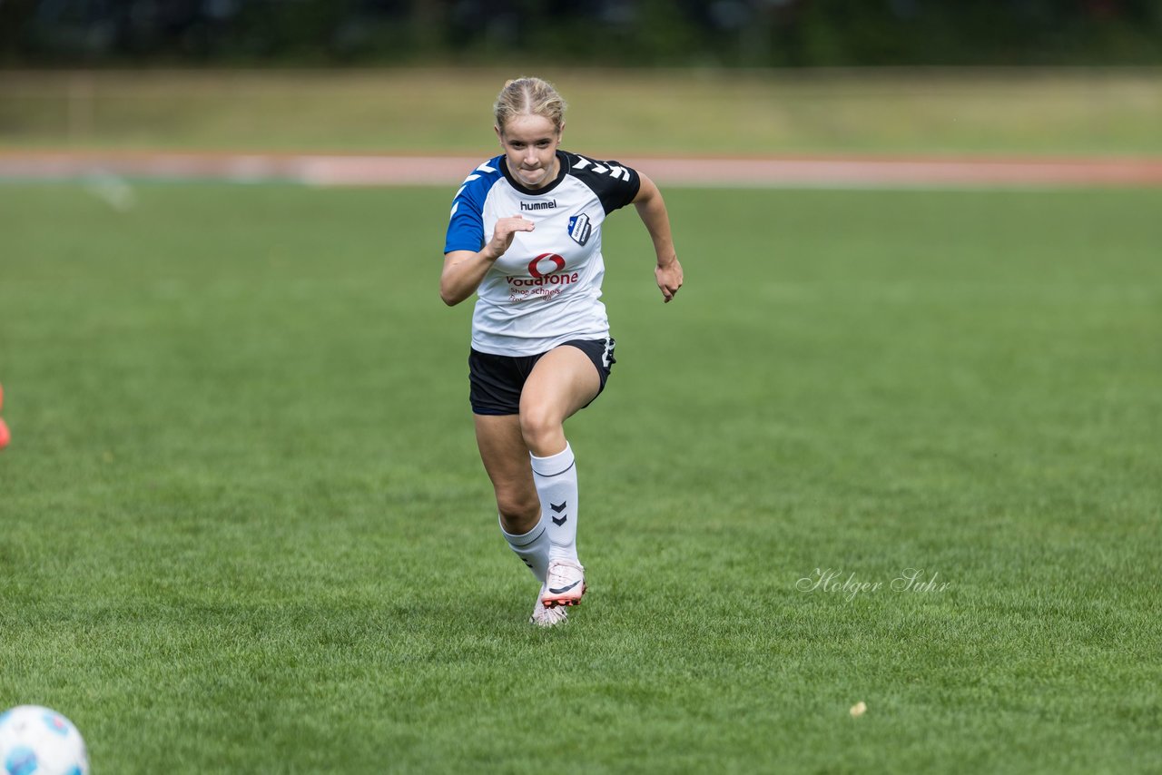 Bild 158 - wBJ VfL Pinneberg - Germania Schnelsen : Ergebnis: 15:1